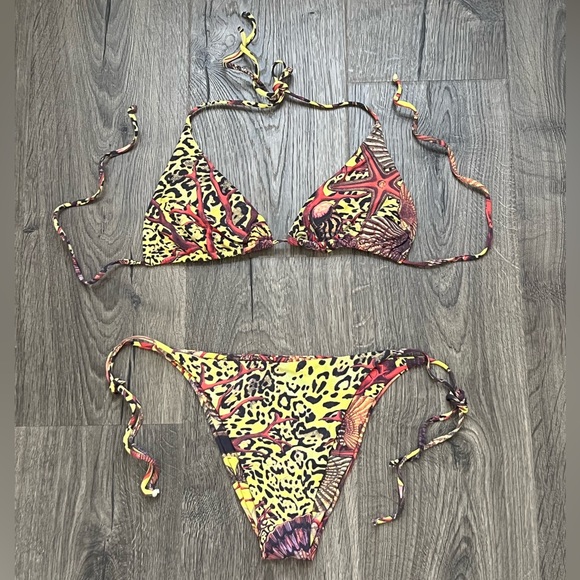 A’BIDDIKKIA Paharea Yellow cheetah bikini with shell print - Picture 5 of 5